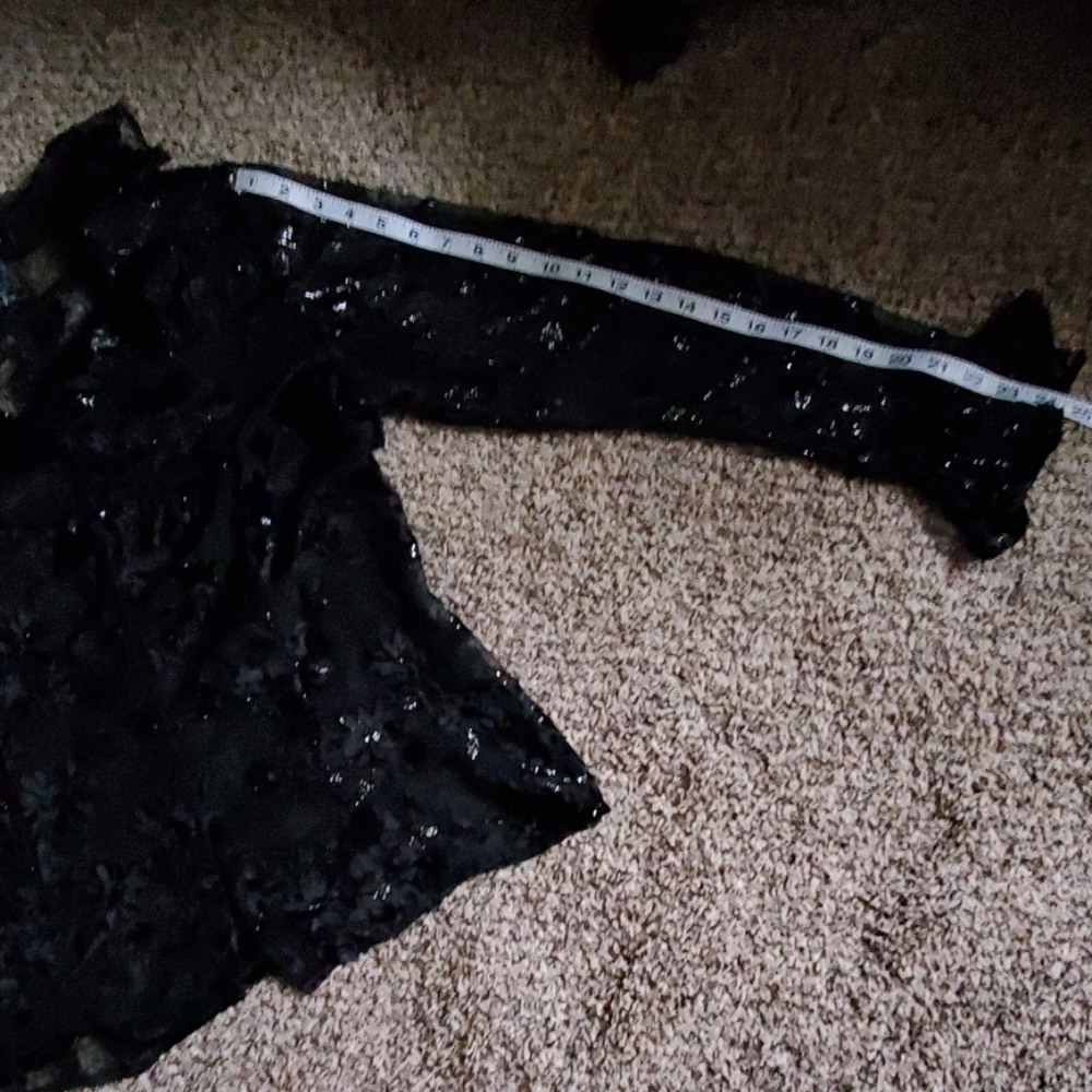 Virgo romantic & sexy see thru lace top, size 8 - Picture 8 of 8